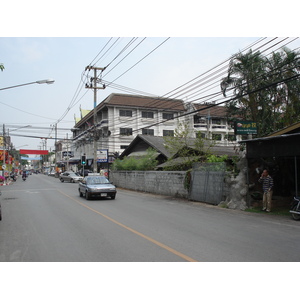 รูปถ่าย ไทย(Thailand) เชียงใหม่(Chiang Mai) ข้างในคุเมืองเชียงใหม่(Inside Canal) ถนนสามล้าน(Sam Lan Road) 2006-04 16