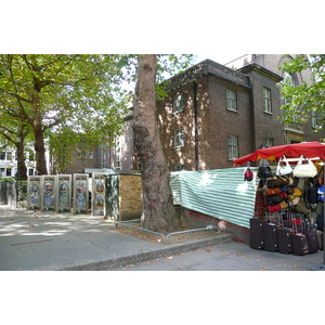 รูปถ่าย อังกฤษ(United Kingdom) ลอนดอน(London) ถนนท็อตแนมคอร์ต(Tottenham Court Road) 2007-09 12