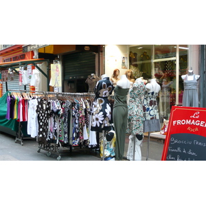 รูปถ่าย ฝรั่งเศส(France) ปารีส(Paris) คุ้มที่ 17 (17th Arrondissement) ถนนเลวี(Rue Levis) 2007-05 16