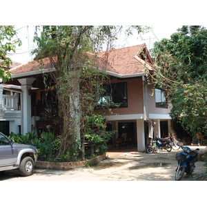รูปถ่าย ไทย(Thailand) เชียงใหม่(Chiang Mai) ข้างในคุเมืองเชียงใหม่(Inside Canal) 2006-04 59