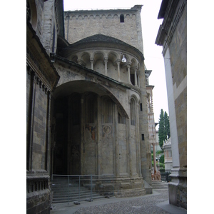 รูปถ่าย อิตาลี(Italy) แบร์กาโม(Bergamo) 2002-07 23