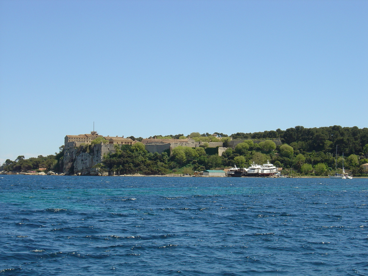 รูปถ่าย ฝรั่งเศส(France) คานส์(Cannes) เกาะแซ็งต์-มาร์เกอริต(Sainte Marguerite) 2004-05 36