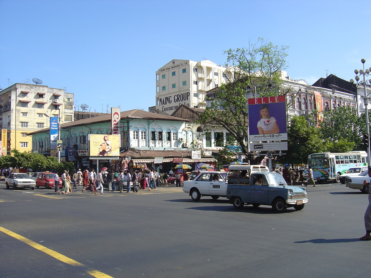 รูปถ่าย พม่า(Myanmar) ย่างกุ้ง(Yangon) 2005-01 87