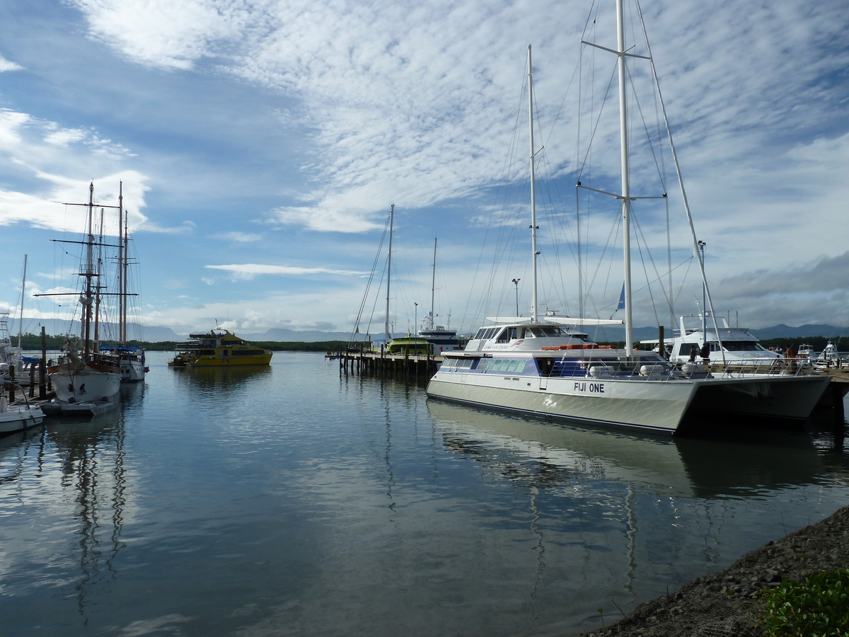 รูปถ่าย ฟิจิ(Fiji) ท่าเรือเดนาเรา(Port Denarau) 2010-05 97