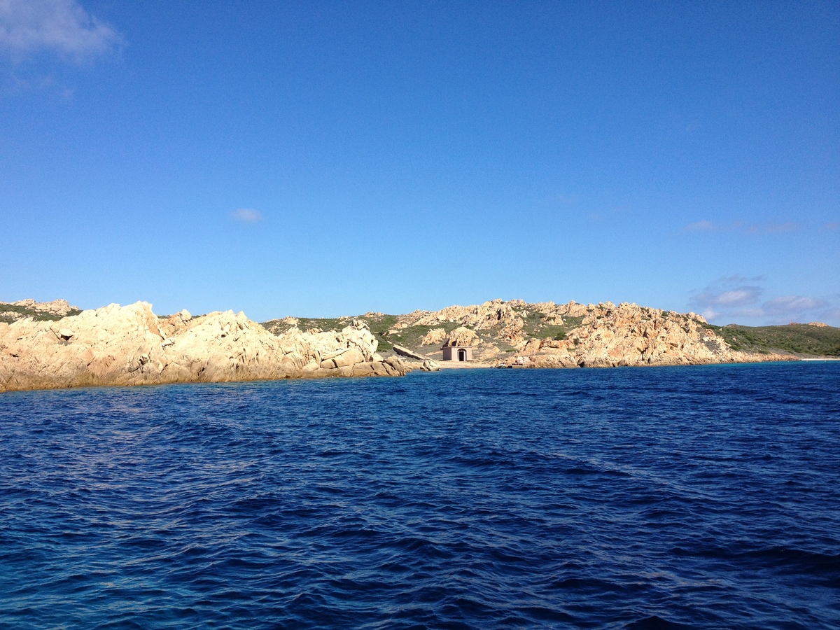 รูปถ่าย อิตาลี(Italy) อ่าวกาลาลุงกา(Cala Lunga) 2012-09 20