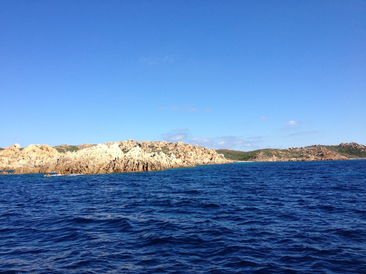 รูปถ่าย อิตาลี(Italy) อ่าวกาลาลุงกา(Cala Lunga) 2012-09 29