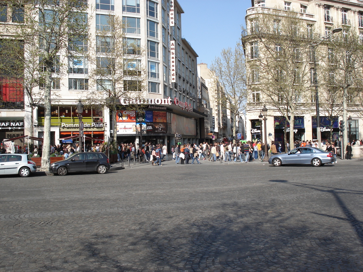 รูปถ่าย ฝรั่งเศส(France) ปารีส(Paris) ช็องเซลีเซ(Champs Elysees) 2006-04 42