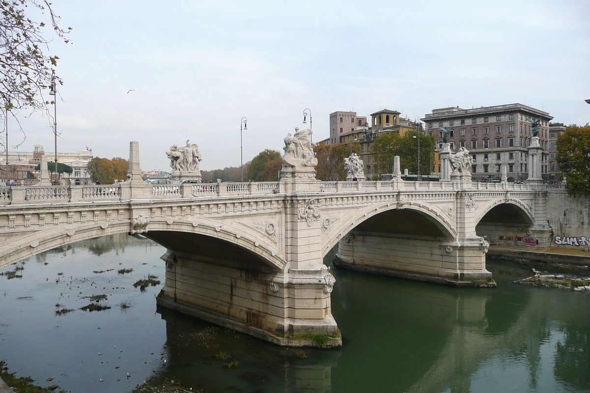 รูปถ่าย อิตาลี(Italy) โรม(Rome) ถนนริมน้ำอินซัสเซีย(Lungotevere in Sassia) 2007-11 11