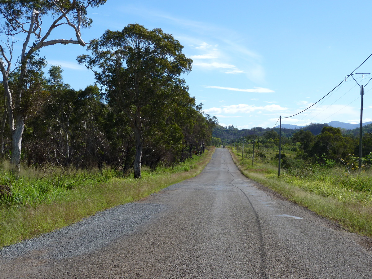 รูปถ่าย นิวแคลิโดเนีย(New Caledonia) ถนนจากทีโอไปกานาลา(Thio to Canala road) 2010-05 4