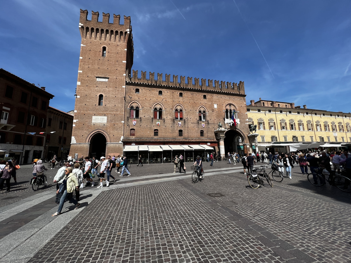 รูปถ่าย อิตาลี(Italy) แฟร์รารา(Ferrara) 2022-05 52
