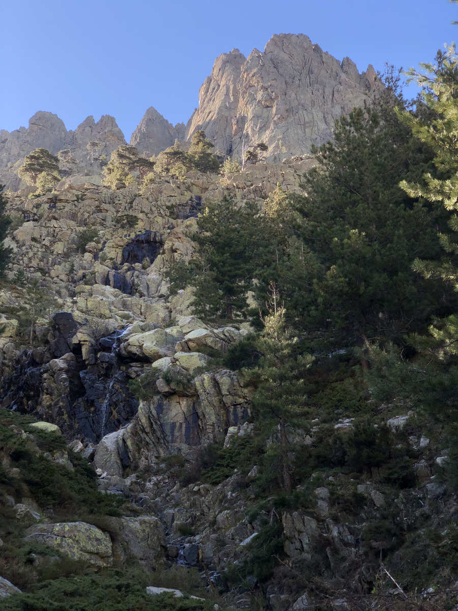 รูปถ่าย ฝรั่งเศส(France) คอร์สิคา(Corsica) ทะเลสาบเมโลและกาปีเตลโล(Lac de Melo et Capitello) 2021-06 25
