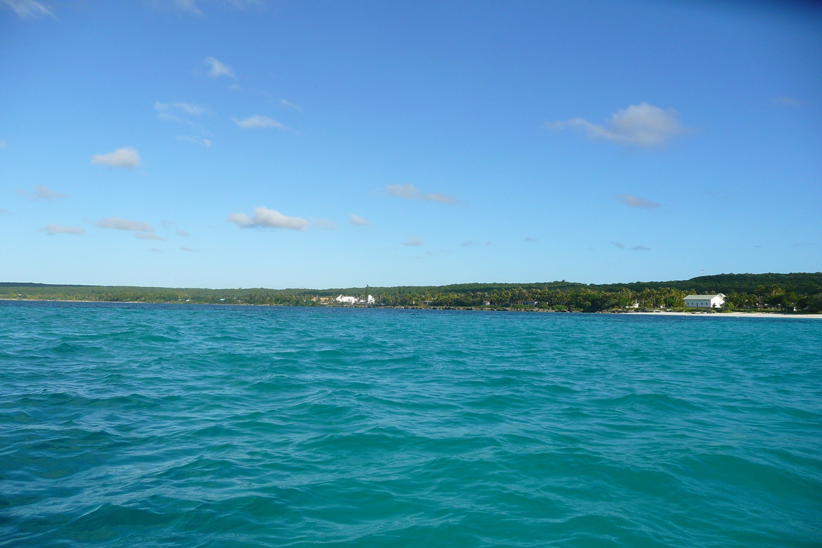 รูปถ่าย นิวแคลิโดเนีย(New Caledonia) เกาะลีฟู(Lifou) อ่าวชาโตบรีย็อง(Chateaubriand Bay) 2010-05 39