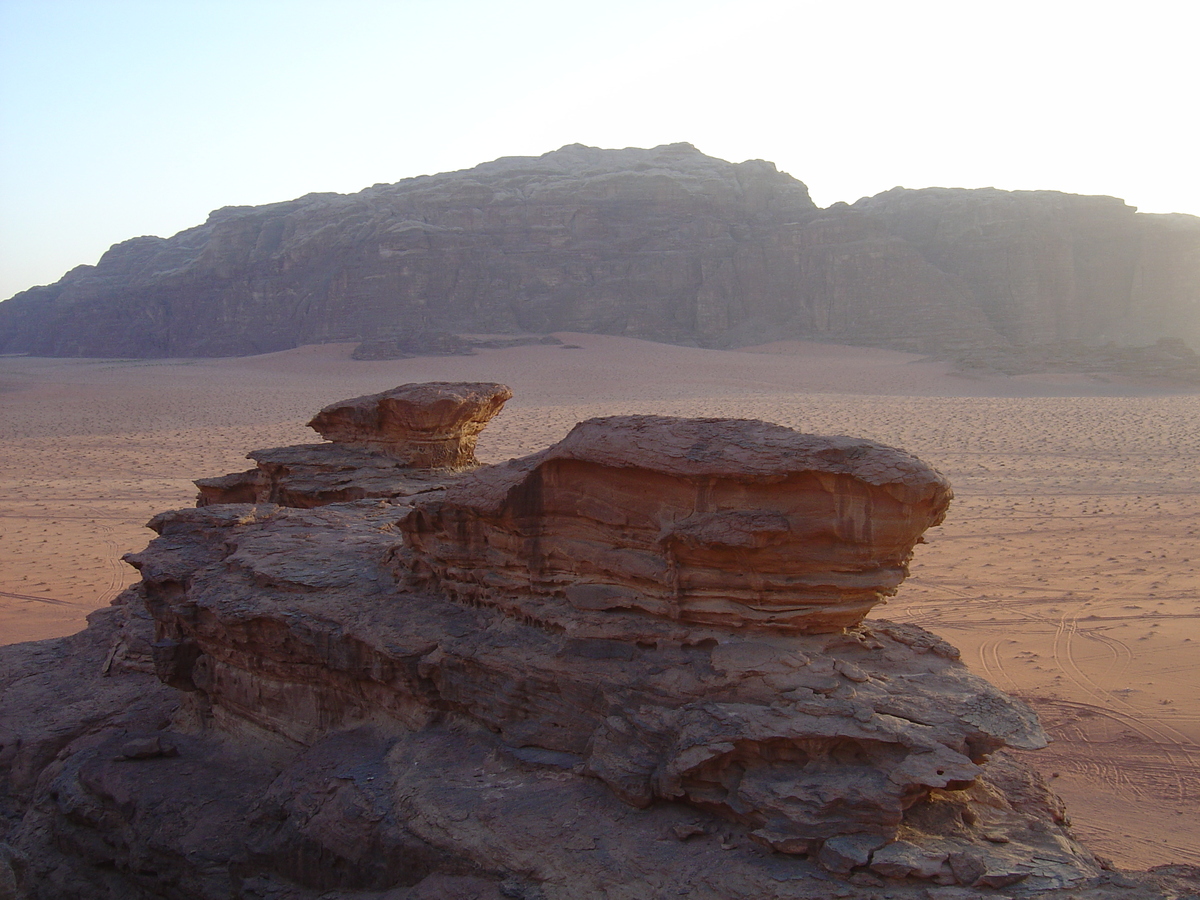 รูปถ่าย จอร์แดน(Jordan) ทะเลทรายวาดีรัม(Wadi Rum Desert) 2004-10 84