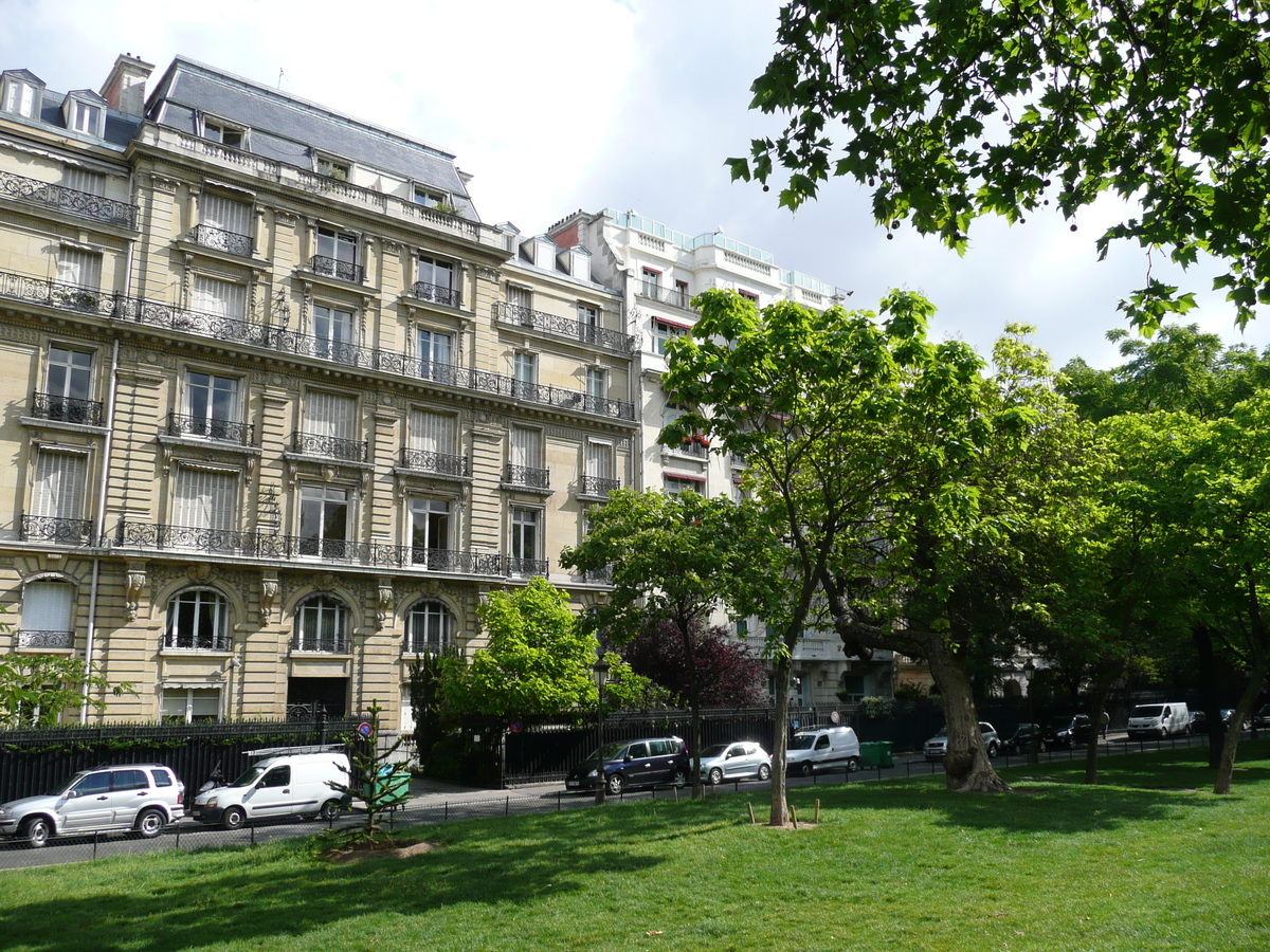 รูปถ่าย ฝรั่งเศส(France) ปารีส(Paris) ถนนฟอช(Avenue Foch) 2007-06 161