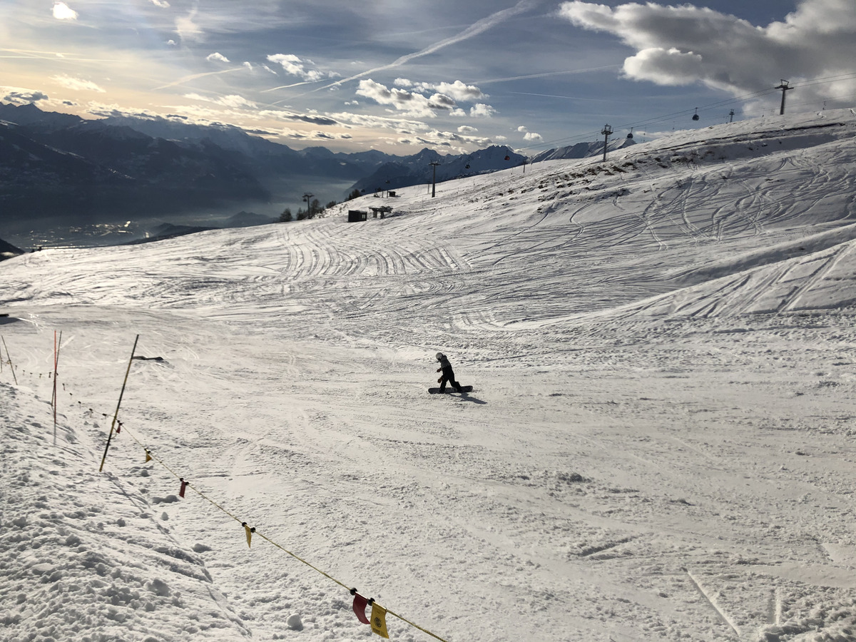 รูปถ่าย สวิสเซอร์แลนด์(Switzerland) ครองส์-มงตานา(Crans Montana) 2020-12 140