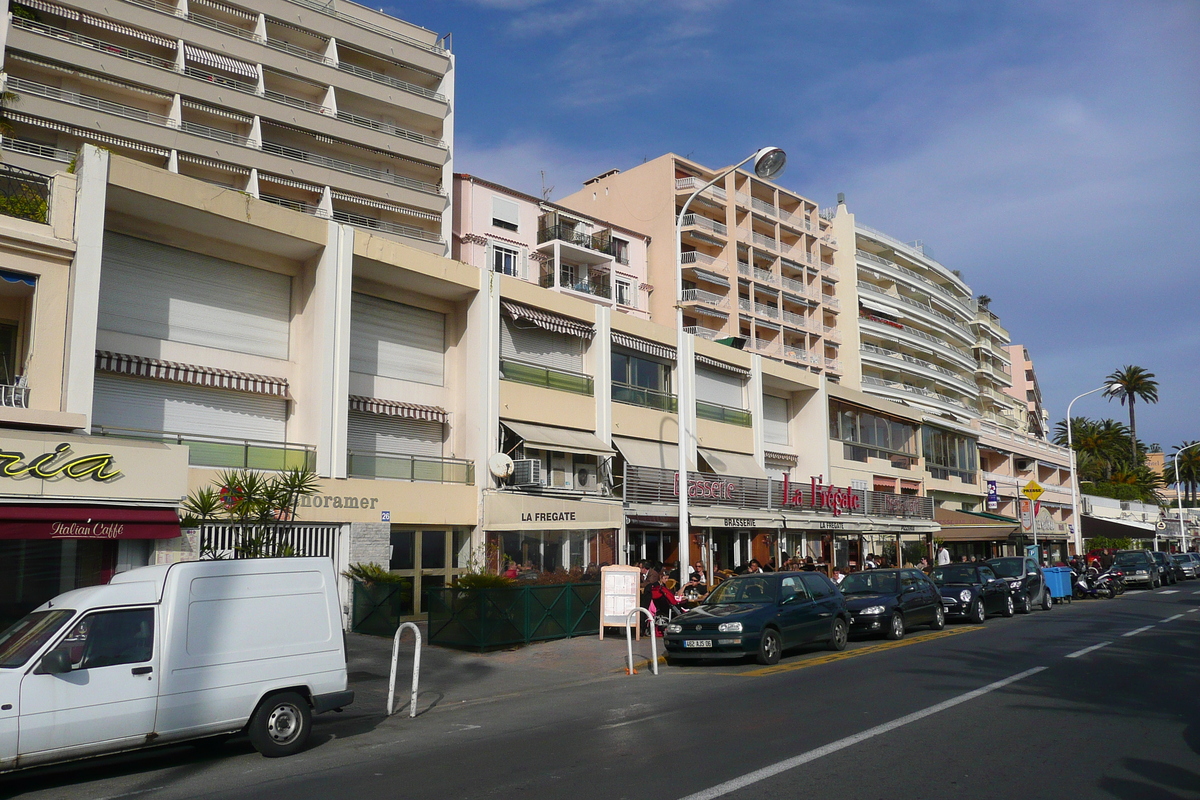 รูปถ่าย ฝรั่งเศส(France) คานส์(Cannes) หาดดูมีดี(Plage du midi) 2008-03 21