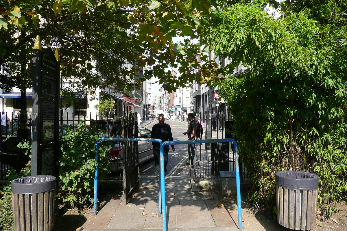 รูปถ่าย อังกฤษ(United Kingdom) ลอนดอน(London) จัตุรัสโซโห(Soho Square) 2007-09 23