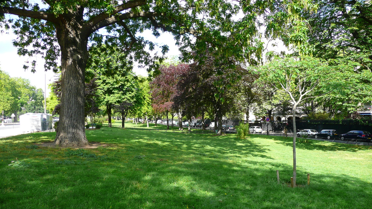 รูปถ่าย ฝรั่งเศส(France) ปารีส(Paris) ถนนฟอช(Avenue Foch) 2007-06 133