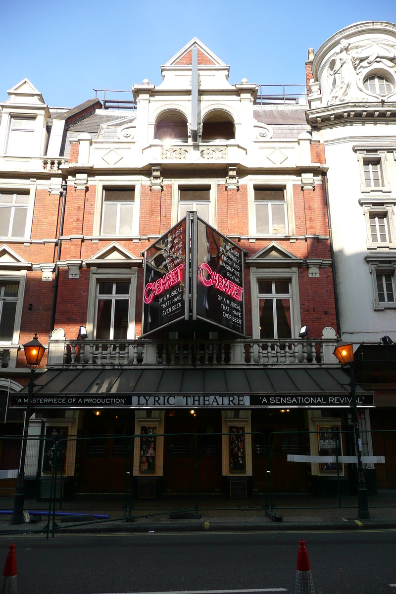 รูปถ่าย อังกฤษ(United Kingdom) ลอนดอน(London) ถนนแชฟตส์เบอรี(Shaftesbury Avenue) 2007-09 64