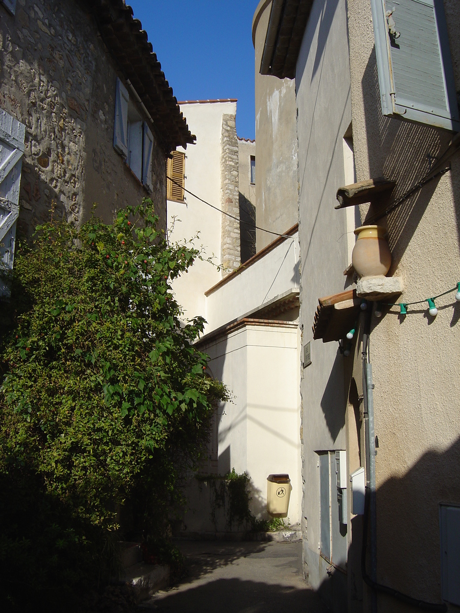 รูปถ่าย ฝรั่งเศส(France) มูแก็งส์(Mougins) 2006-02 0