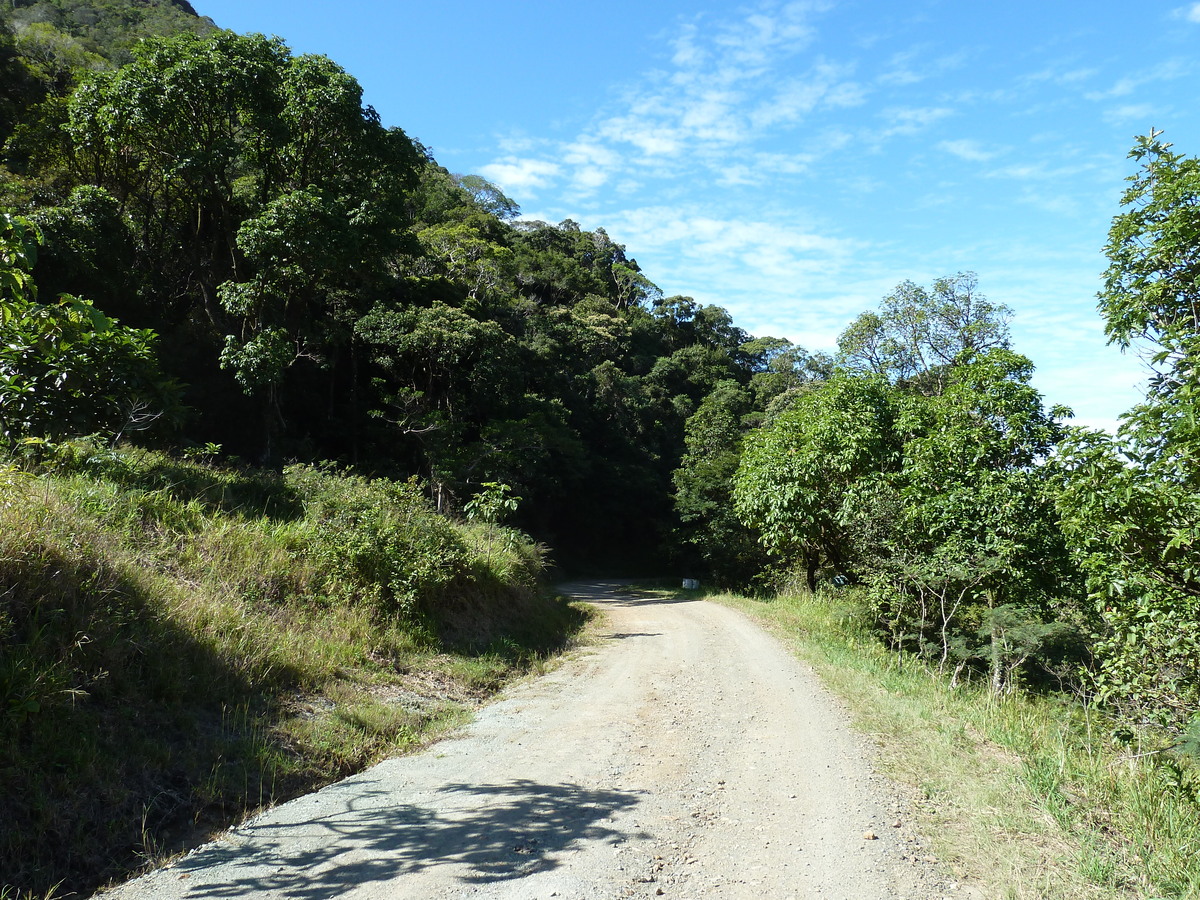 รูปถ่าย นิวแคลิโดเนีย(New Caledonia) ถนนจากทีโอไปกานาลา(Thio to Canala road) 2010-05 12