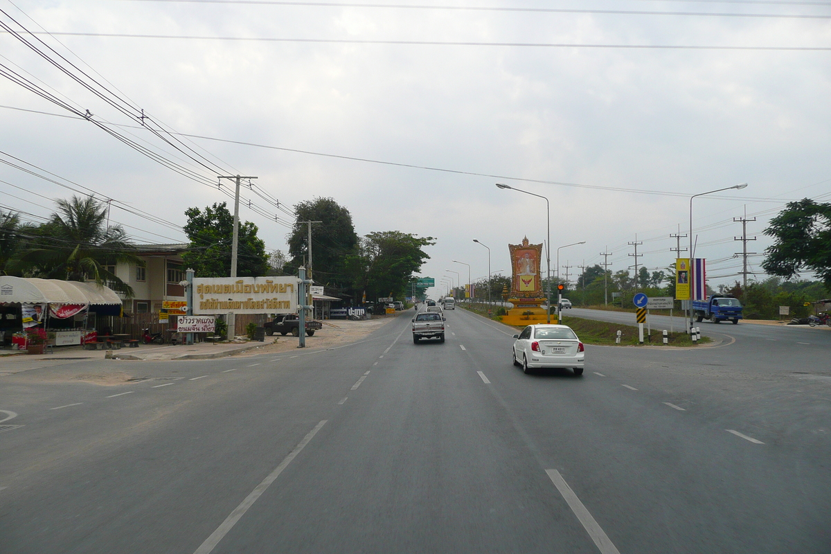 รูปถ่าย ไทย(Thailand) ชลบุรี(Chonburi) ถนนสุขุมวิท(Sukhumvit road) 2008-01 115