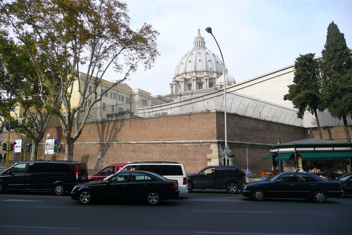 รูปถ่าย อิตาลี(Italy) โรม(Rome) ถนนเกรโกรีโอที่ 7(Via Gregorio VII) 2007-11 0