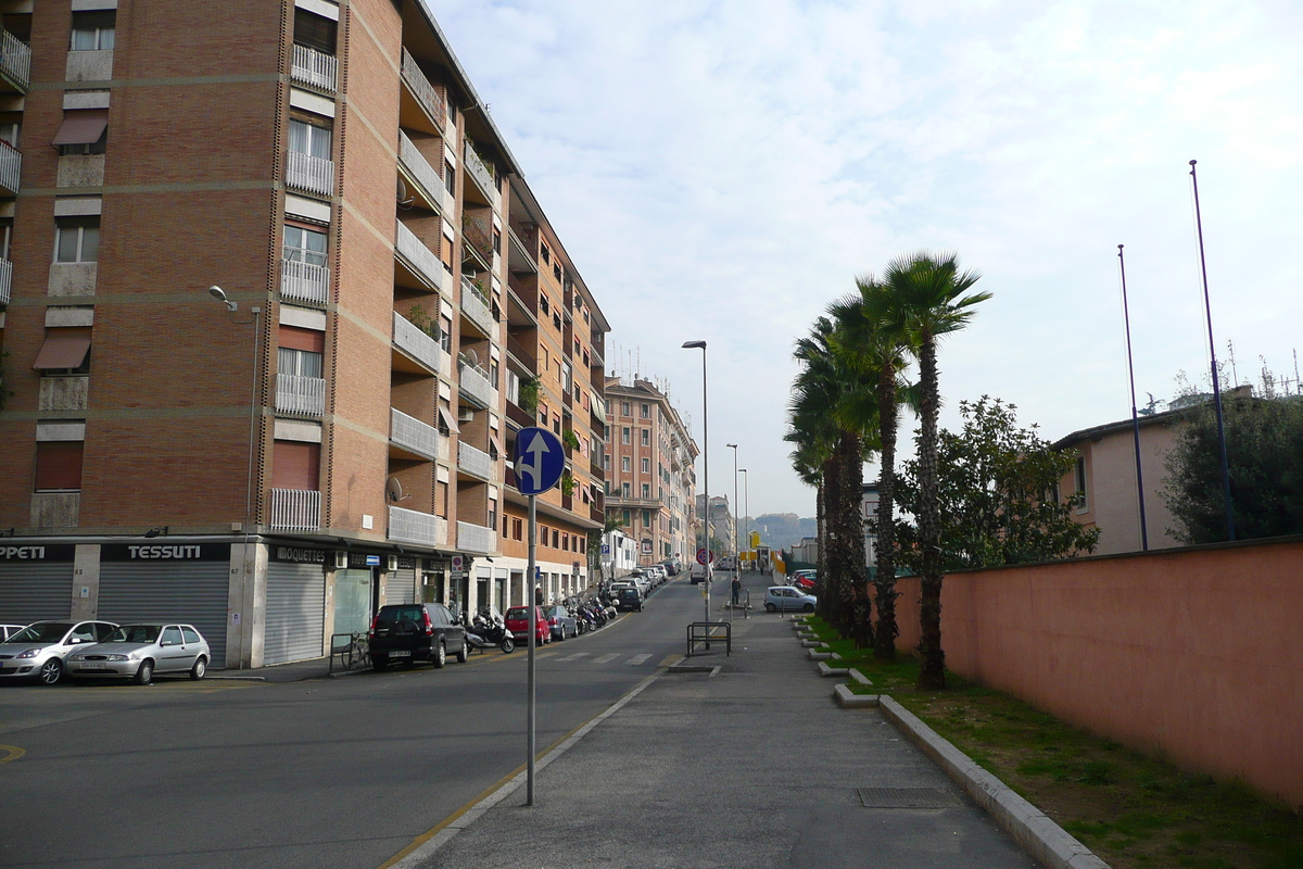 รูปถ่าย อิตาลี(Italy) โรม(Rome) ถนนเกรโกรีโอที่ 7(Via Gregorio VII) 2007-11 54