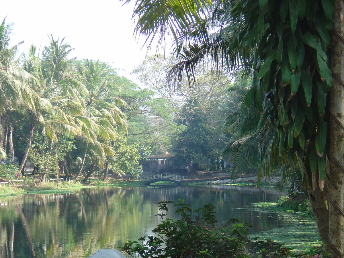 รูปถ่าย พม่า(Myanmar) ย่างกุ้ง(Yangon) 2005-01 17