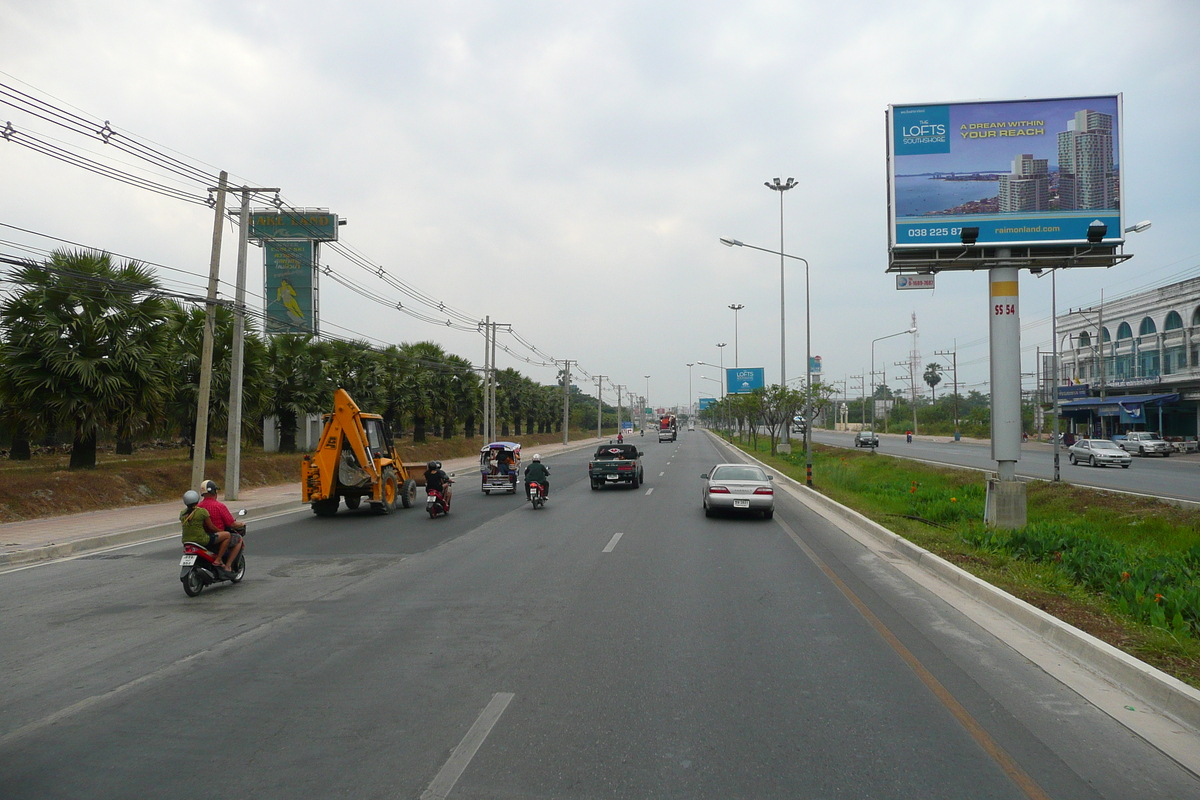 รูปถ่าย ไทย(Thailand) ชลบุรี(Chonburi) ถนนสุขุมวิท(Sukhumvit road) 2008-01 91
