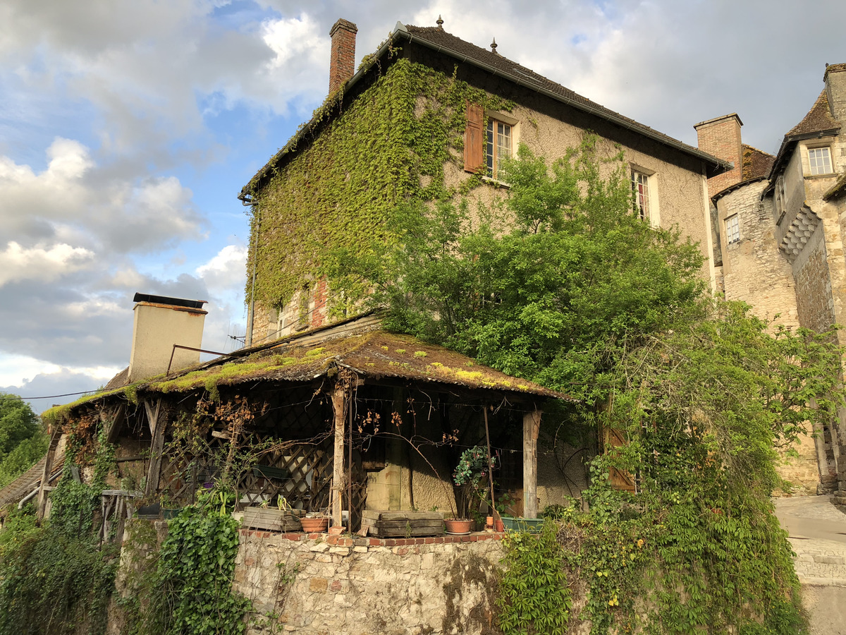 รูปถ่าย ฝรั่งเศส(France) กาเรนนัก(Carennac) 2018-04 73