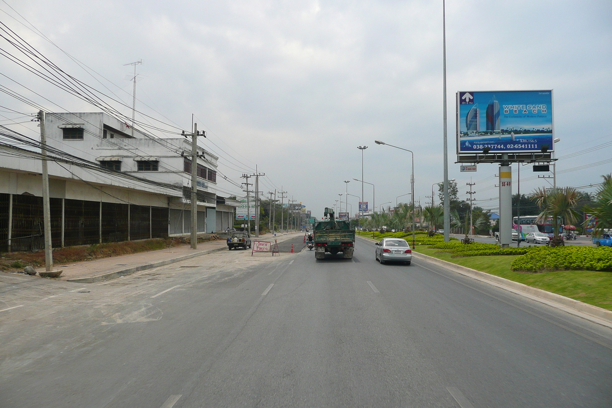 รูปถ่าย ไทย(Thailand) ชลบุรี(Chonburi) ถนนสุขุมวิท(Sukhumvit road) 2008-01 36