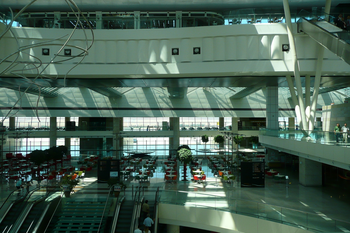 รูปถ่าย ตุรกี(Turkey) อังการา(Ankara) สนามบินเอเซนโบอา(Esenboga Airport) 2008-07 10