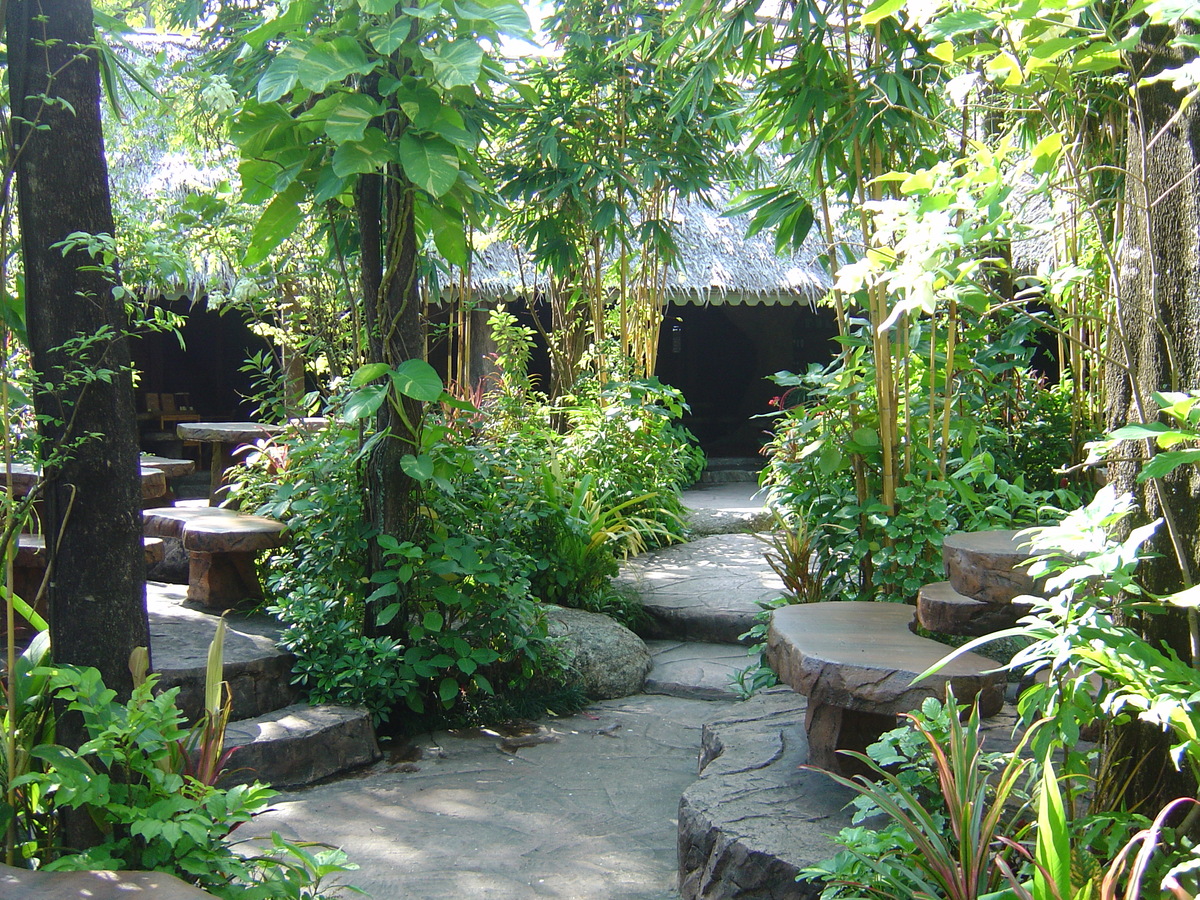 รูปถ่าย ไทย(Thailand) ภูเก็ต(Phuket) กะตะกะรน(Kata Karon) 2005-12 25