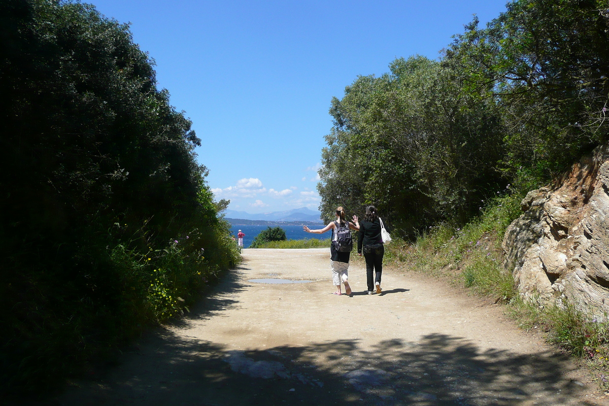 รูปถ่าย ฝรั่งเศส(France) เกาะปอร์เกอรอล(Porquerolles Island) แหลมแบร์ลีเยอ(Bearlieu Point) 2008-05 11