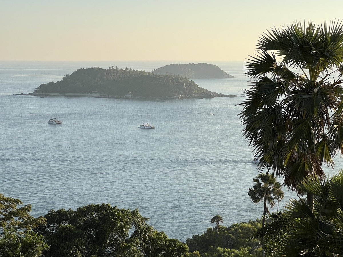 รูปถ่าย ไทย(Thailand) ภูเก็ต(Phuket) แหลมพรมเทพ(Prom Thep Cape) 2021-12 46