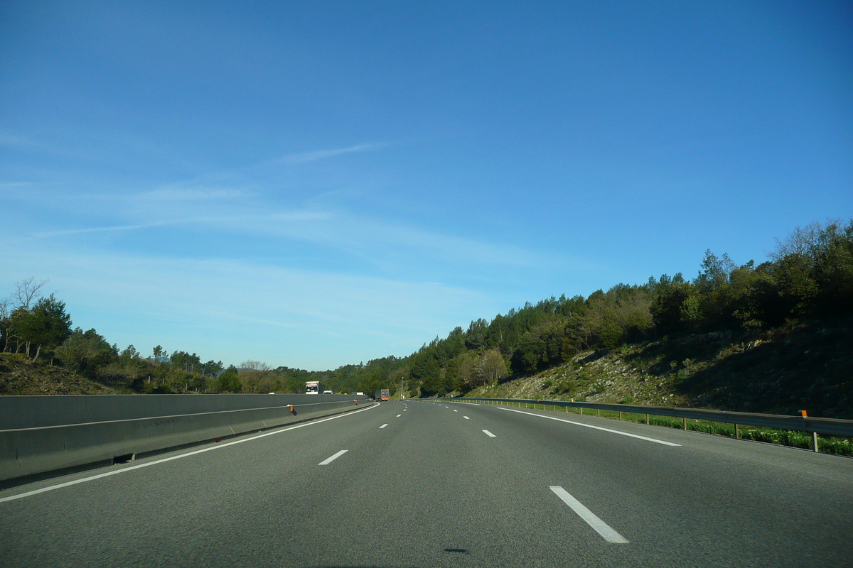 รูปถ่าย ฝรั่งเศส(France) เฟรนช์ริวิเอรา(French Riviera) ถนนจากเลอลุกไปแอ็กซ์(Le Luc to Aix Road) 2008-04 27