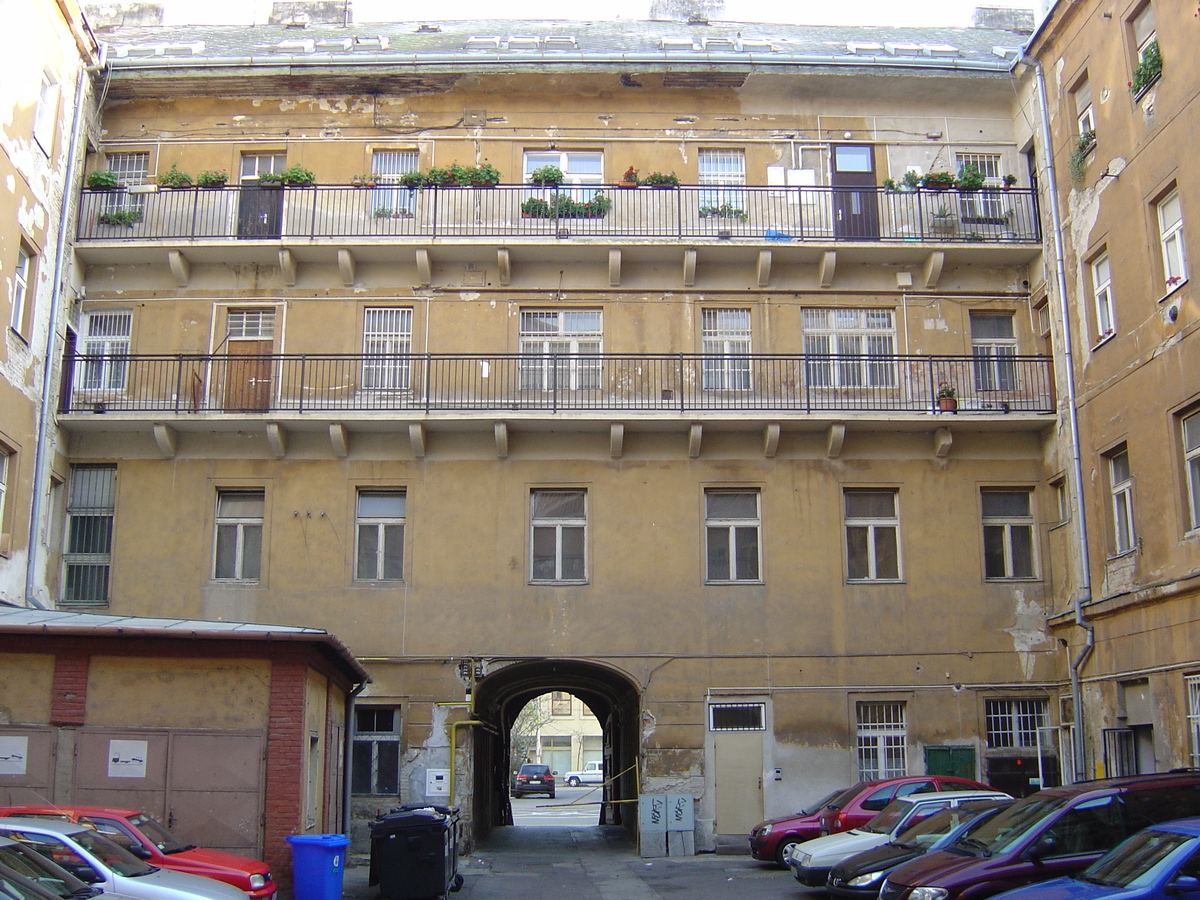 รูปถ่าย สโลวะเกีย(Slovakia) บราทิสลาวา(Bratislava) 2004-11 34
