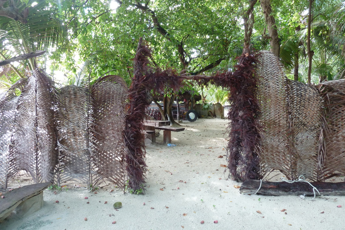 รูปถ่าย เซเชลส์(Seychelles) เกาะปราลิน(Praslin) 2011-10 188