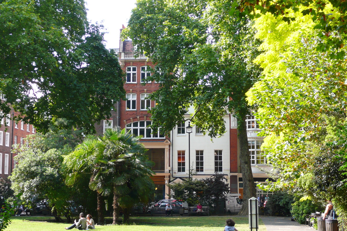 รูปถ่าย อังกฤษ(United Kingdom) ลอนดอน(London) จัตุรัสโซโห(Soho Square) 2007-09 31