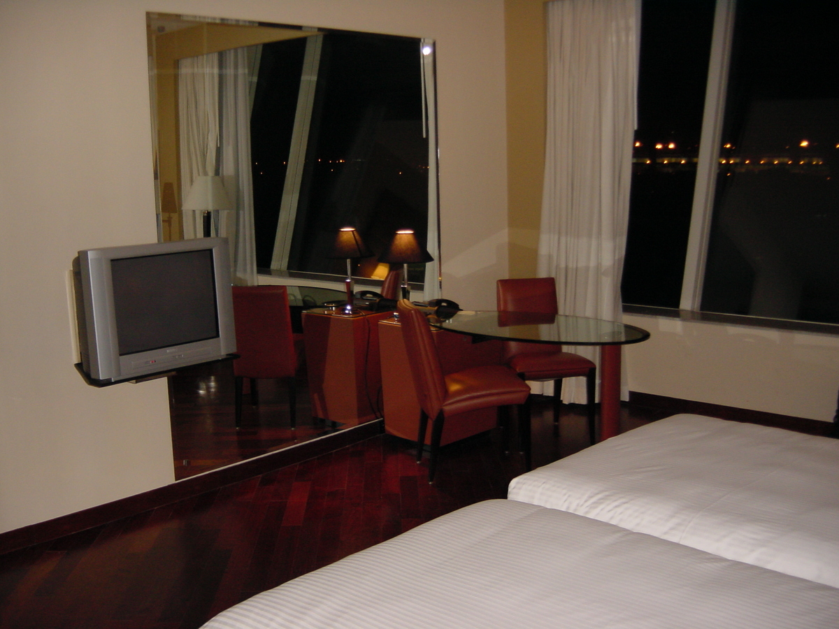 รูปถ่าย อินเดีย(India) มัมไบ(Mumbai) โรงแรมไฮแอต(Hyatt Hotel) 2003-05 29