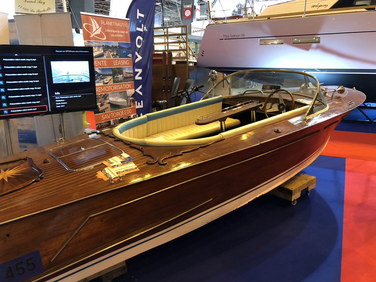 รูปถ่าย ฝรั่งเศส(France) ปารีส(Paris) งานแสดงเรือ(Salon nautique) 2017-12 19