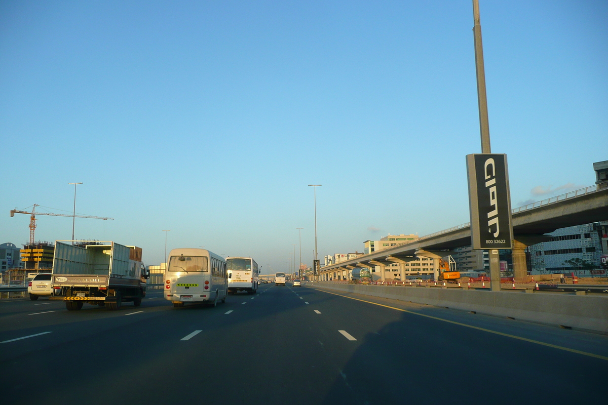 รูปถ่าย สหรัฐอาหรับเอมิเรตส์(United Arab Emirates) ดูไบ(Dubai) จุมัยเราะห์(Jumeirah) 2009-01 30