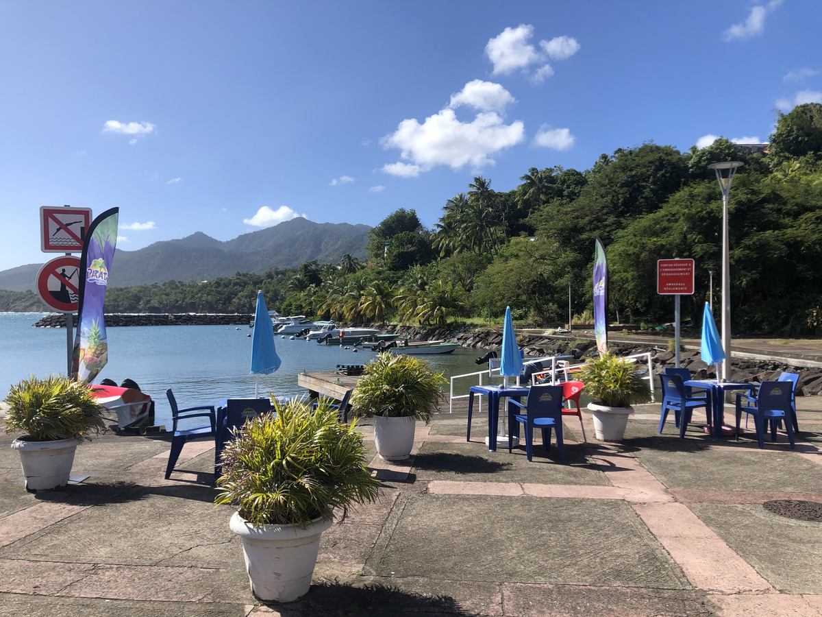 รูปถ่าย กวาเดอลูป(Guadeloupe) ทรัวรีวีแยร์(Trois Rivieres) 2021-02 14