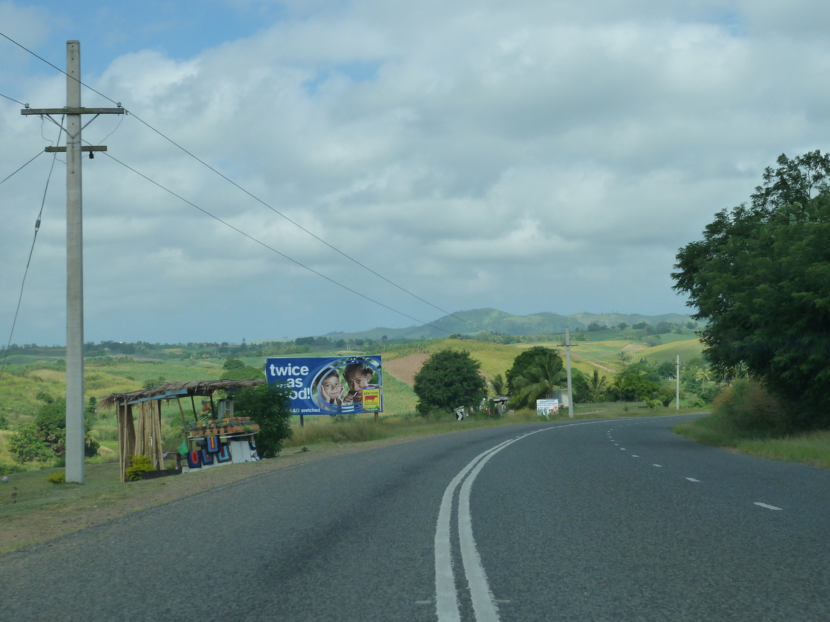 รูปถ่าย ฟิจิ(Fiji) ถนนจากนาดีไปนาตาโดลา(Nadi to Natadola road) 2010-05 7