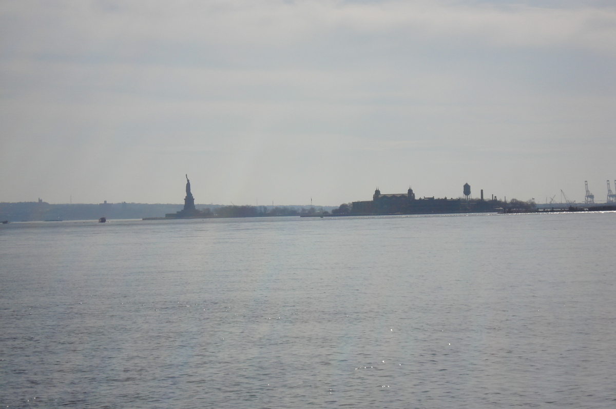 รูปถ่าย สหรัฐอเมริกา(United States) นิวยอร์ก(New York) สวน  แบตเตอรี่(Battery Park) 2006-03 19