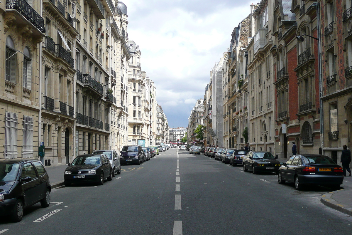 รูปถ่าย ฝรั่งเศส(France) ปารีส(Paris) ถนนอ็องแปร์(Rue Ampere) 2007-06 0