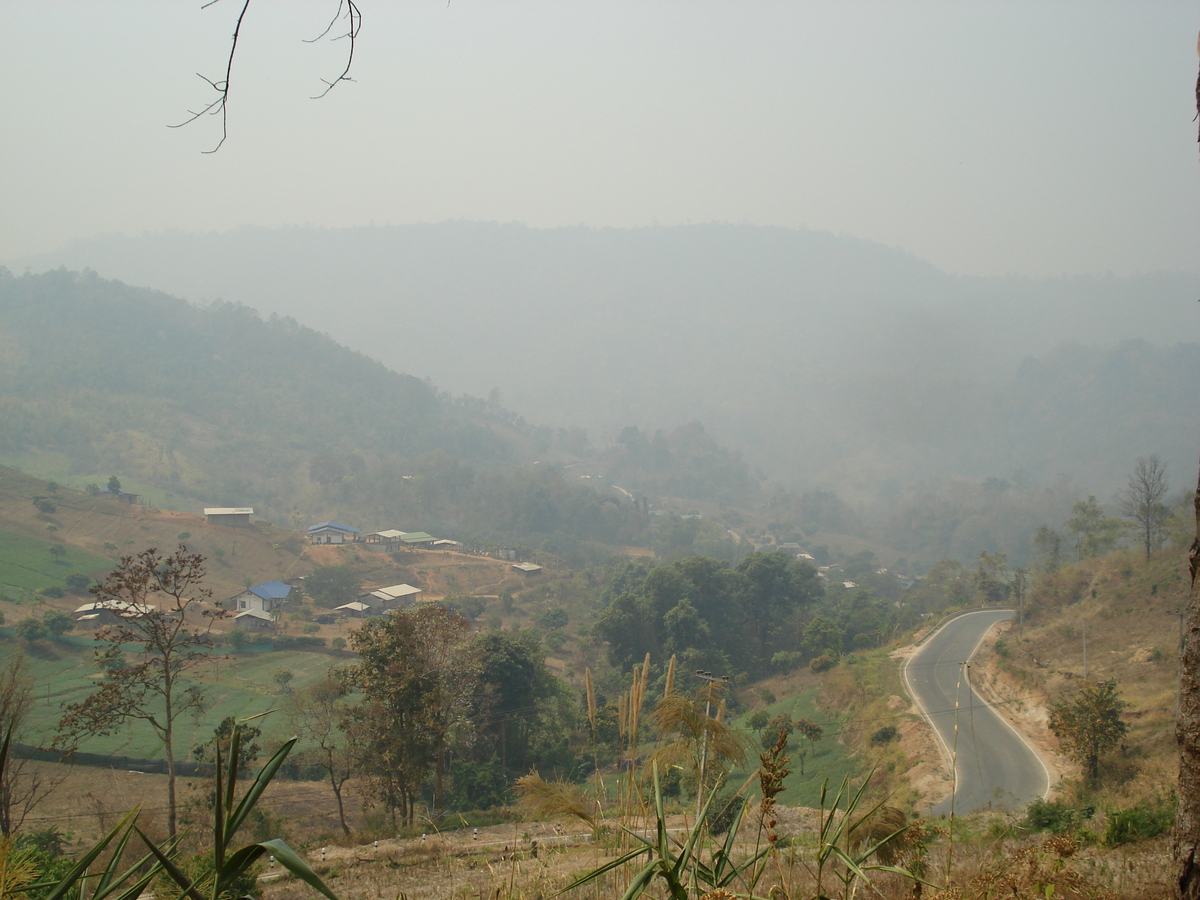 รูปถ่าย ไทย(Thailand) ถนนจากปางมะผ้าไปปาย(Pang Mapha to Pai road) 2007-02 70