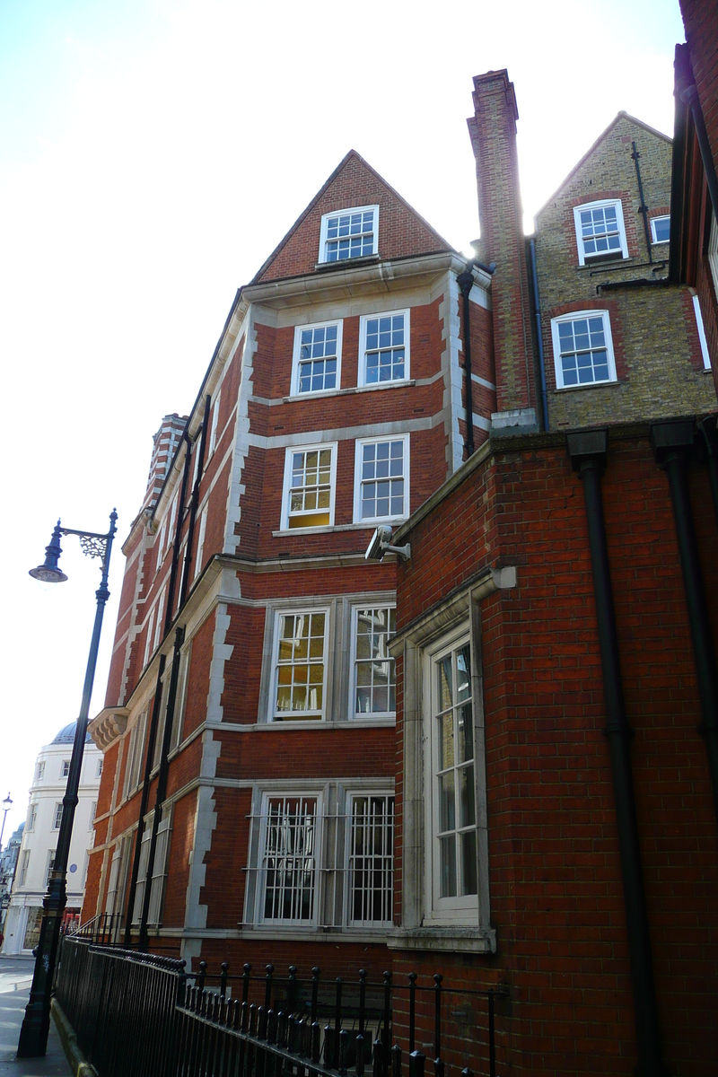 รูปถ่าย อังกฤษ(United Kingdom) ลอนดอน(London) ตรอกเซาท์มอลตัน(South Molton Lane) 2007-09 8