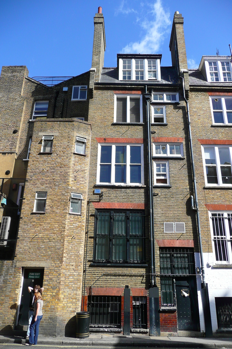รูปถ่าย อังกฤษ(United Kingdom) ลอนดอน(London) ตรอกเซาท์มอลตัน(South Molton Lane) 2007-09 15